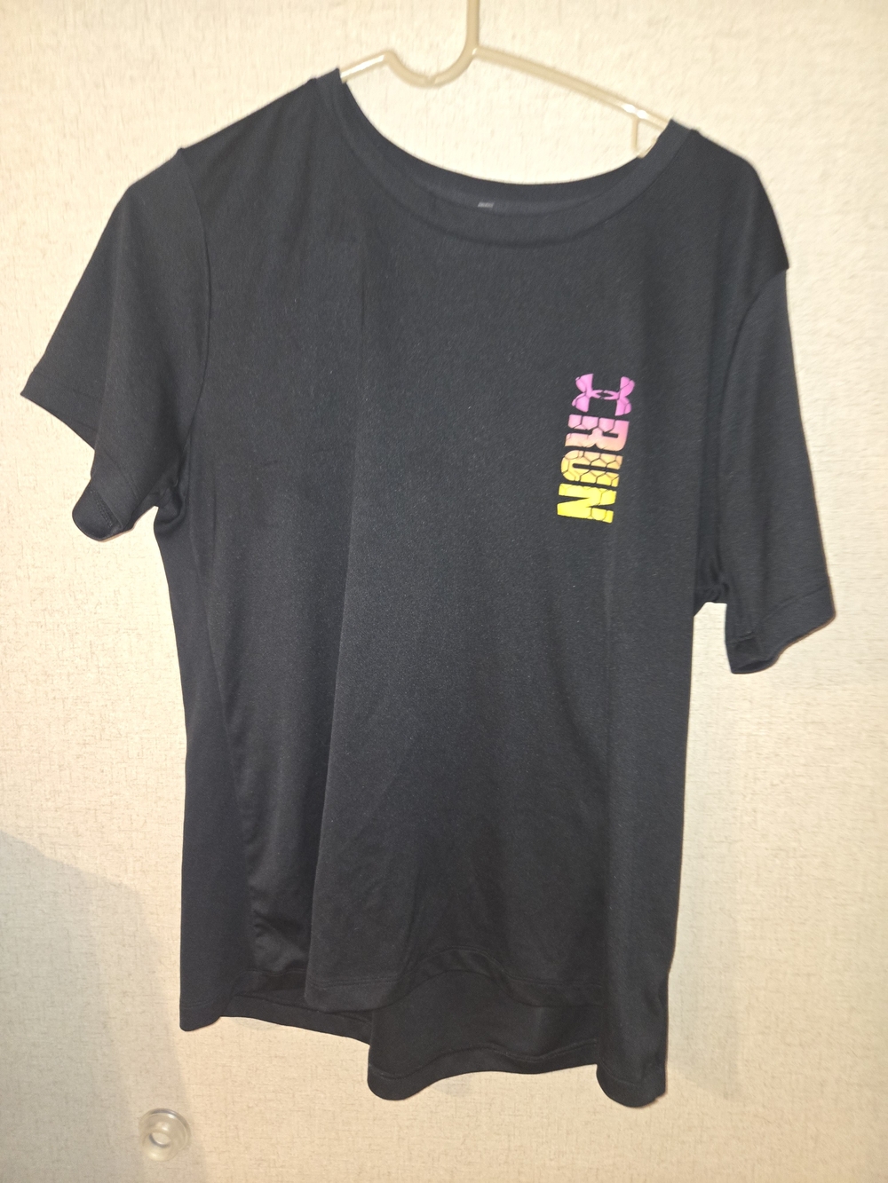 Under Armour WomensBlack 'Run' Graphic Short Sleeve Tee Xl